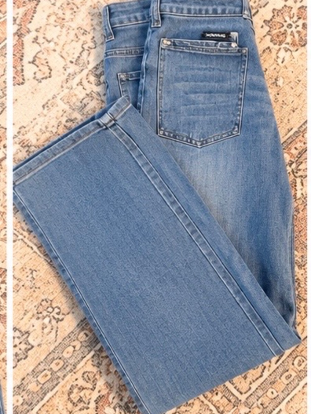 Flamingals Jeans - Picture 3 of 5